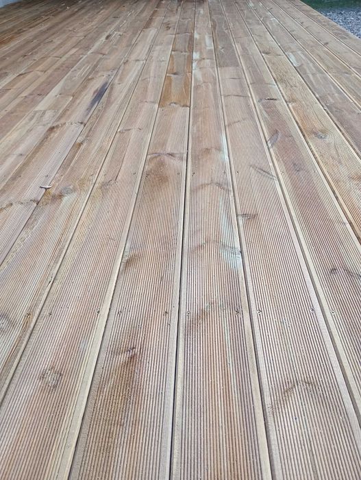 Deska tarasowa sosnowa 25mm ryflowana Producent/Montaż