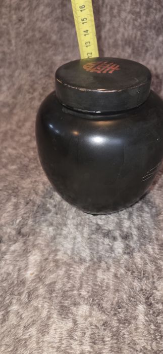 Pudełko z laki wazon pojemnik