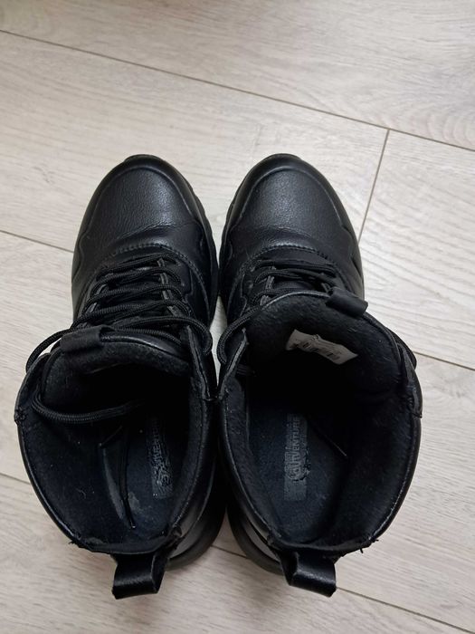 Продам б/у кросівки