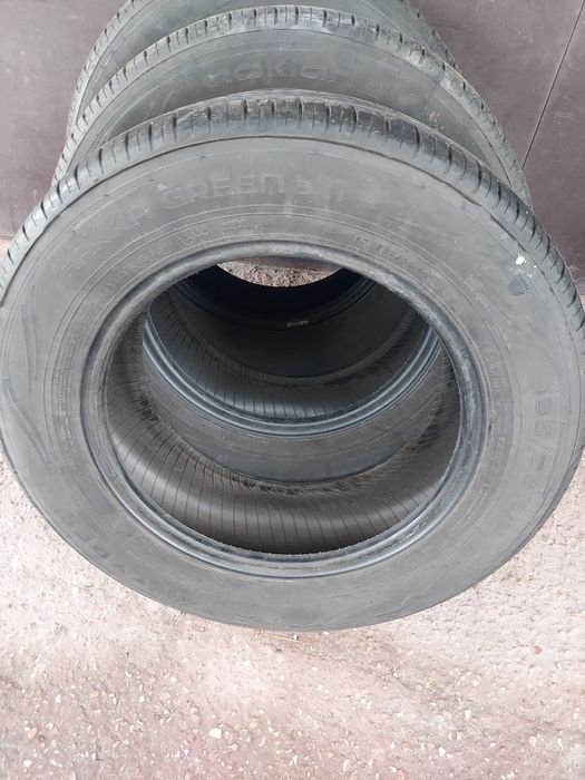 195 65 15   Nokian  7мм 22р.