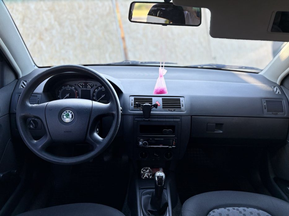 Skoda Fabia 1.2 бензин