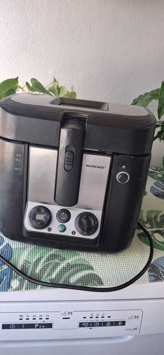 Fritadeira elétrica SilverCrest, usada