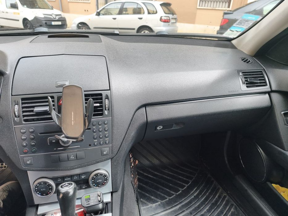 Mercedes benz avantgarde c220