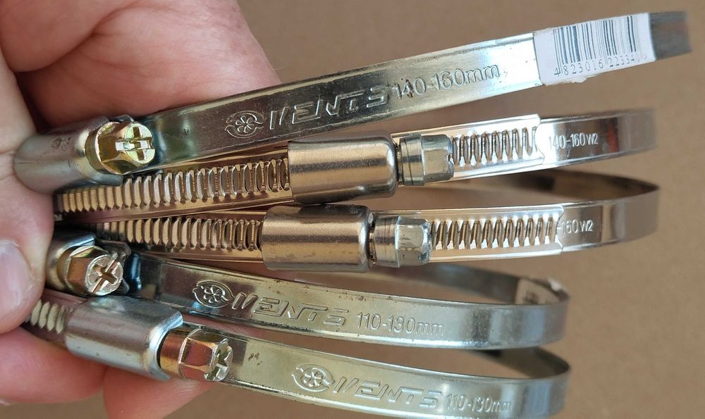 Хомути  для монтажу елементів вентиляції 4 шт за 160 грн