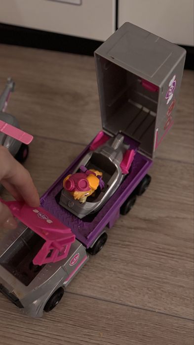 Вантажівка Скай paw patrol з гелікоптером