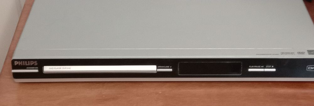 DVD програвач Philips DVP3142.