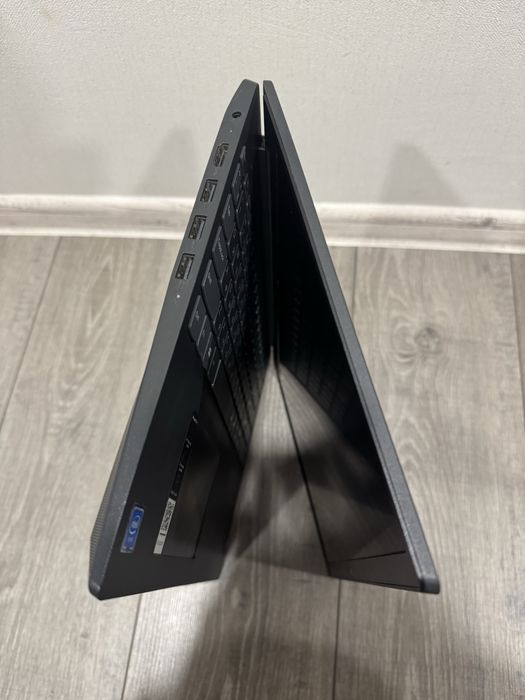 Сучасний Lenovo, 8Gb DDR4, NVMe 128Gb, хороша батарея, налаштований.