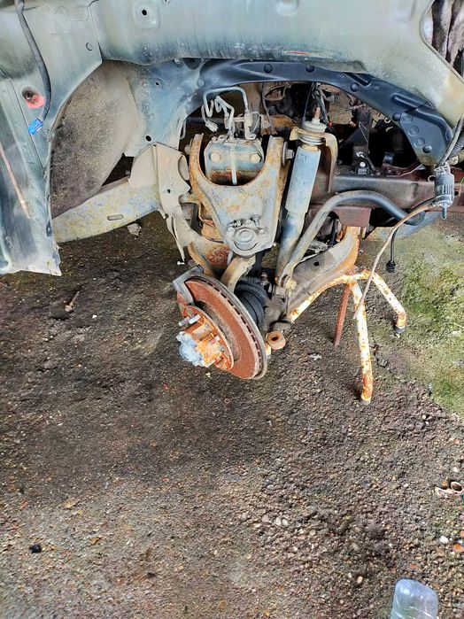 Material de chapa Opel Frontera b