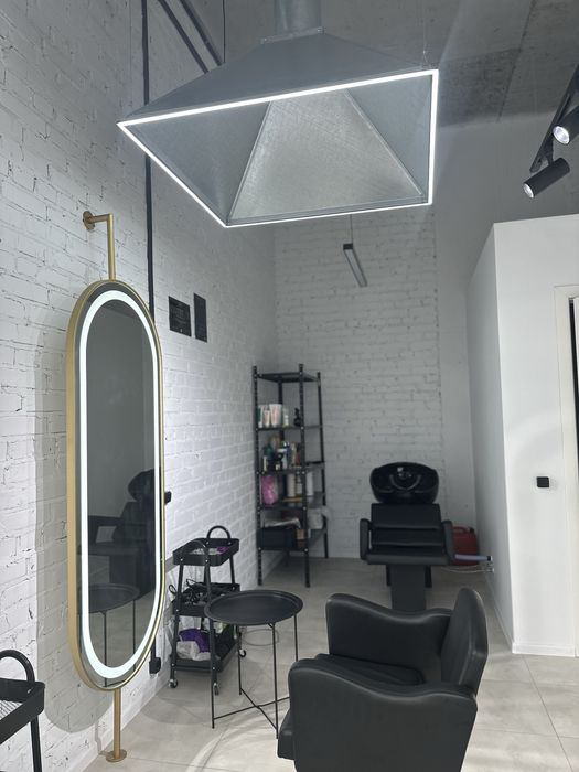 Здам робоче місце в оренду