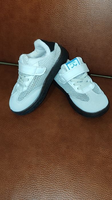 Дитячі кросівки на літо в сіточку 24 розмір