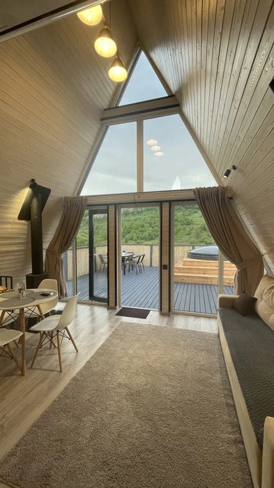 Оренда котеджу в Карпатах з чаном - джакузі