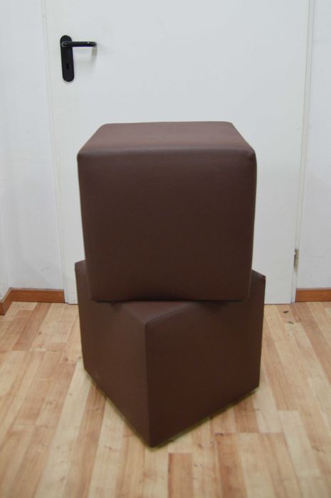 Pufy kostki brąz brązowe eko skóra 40x40 cm solidne kolor czekoladowy