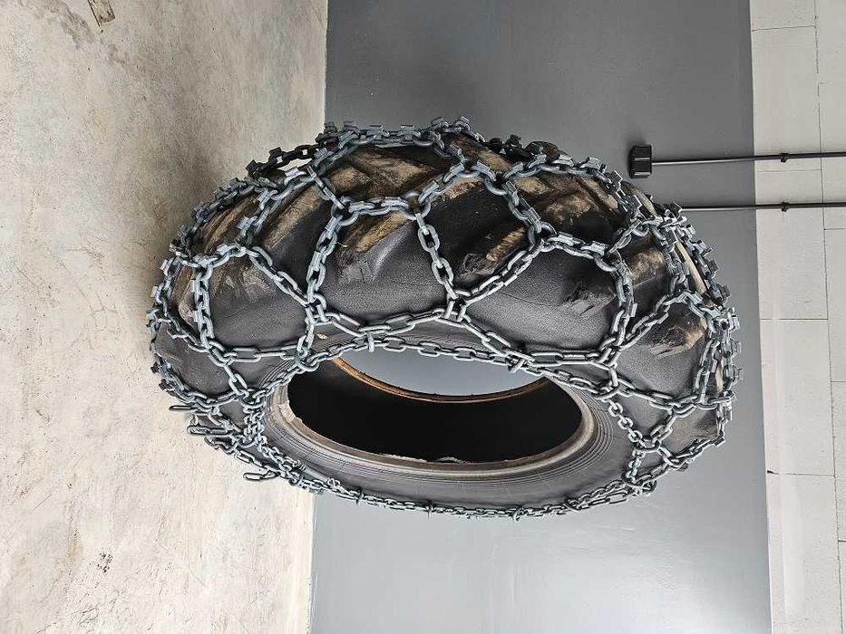 Łańcuchy śniegowe 520/65R24 540/65R24 540/65R26 520/60R28 520/65R28