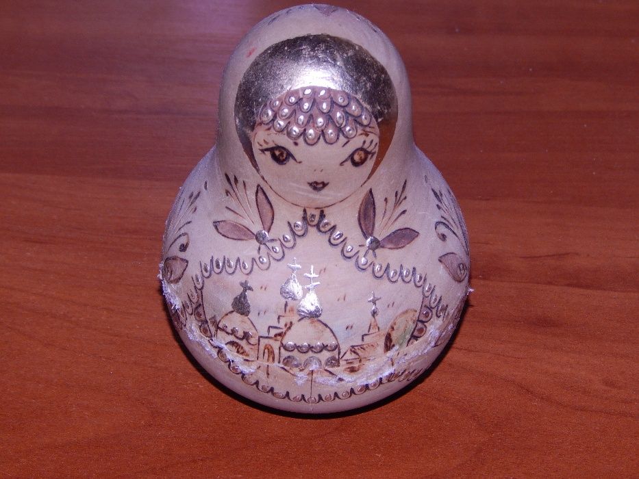 Матрешка-неваляшка музыкальная