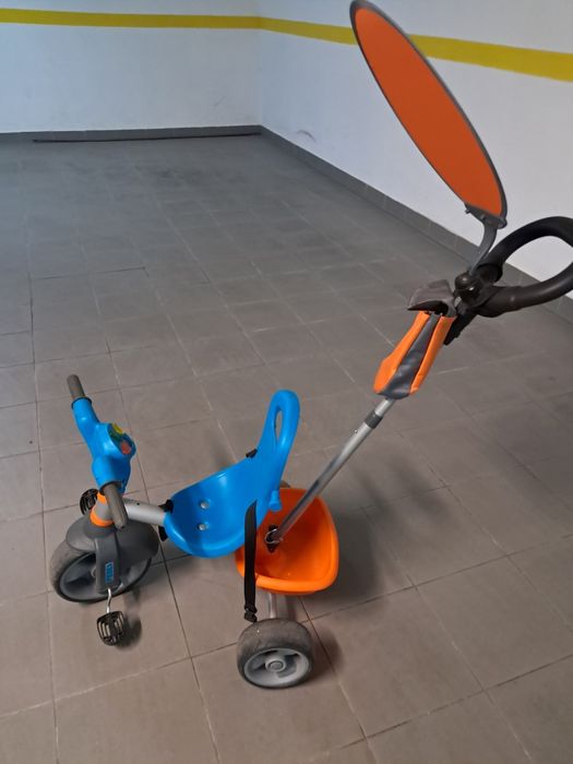 Triciclo criança até +/- 3anos