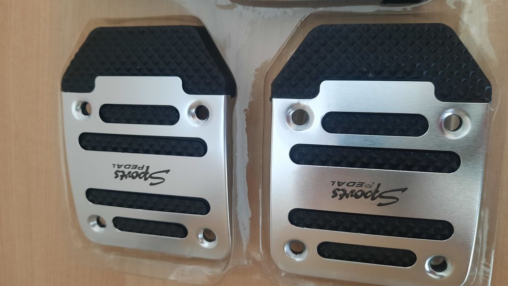 Pedais para carro