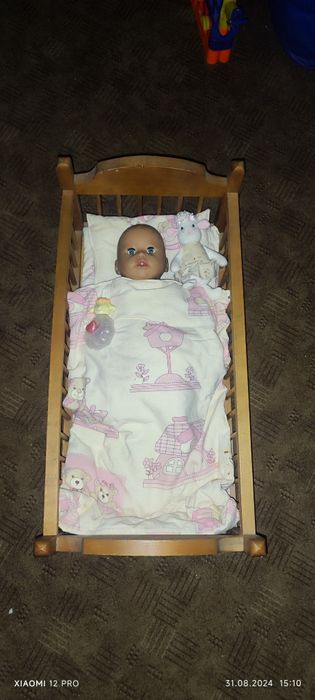 Большая кроватка для кукол