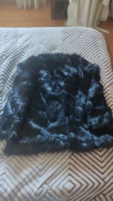 Casaco preto de pele