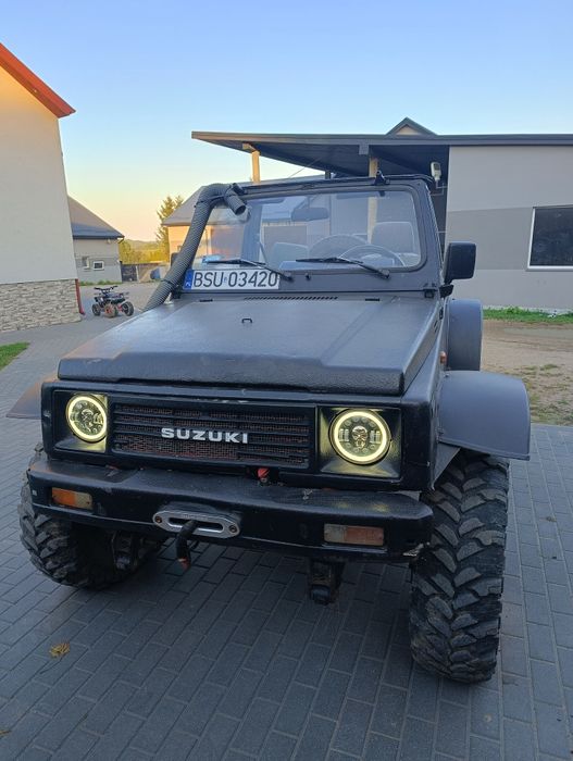 Auto terenowe Suzuki samuraj