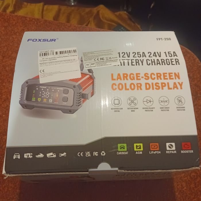 Продам універсальне зарядне устройство 12V 24 V