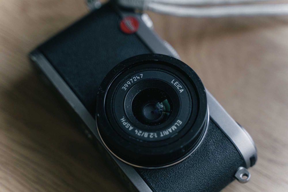 Leica X1 + Кофр + Видошукач