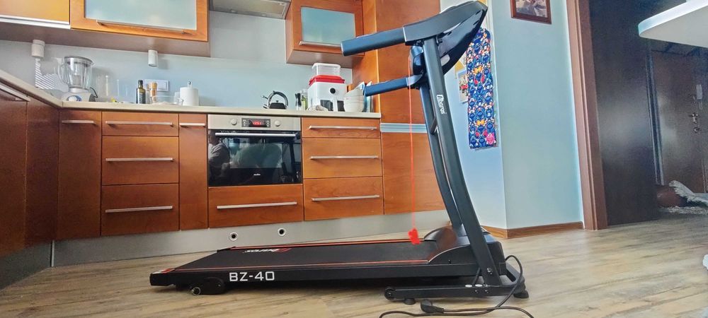 Bieżnia treningowa elektryczna AbarQs fitness BZ-40