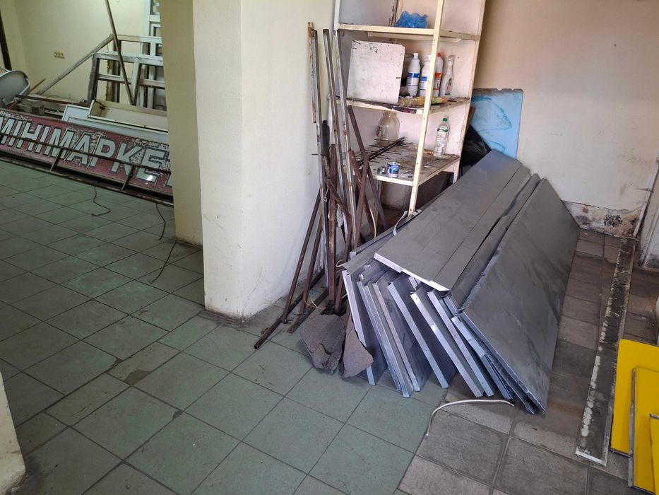 Аренда под кафе, магазин, круг 11 троллейбуса м. Вокзальная 8 мин.