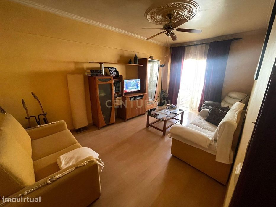 Apartamento T2 - Bom Sucesso