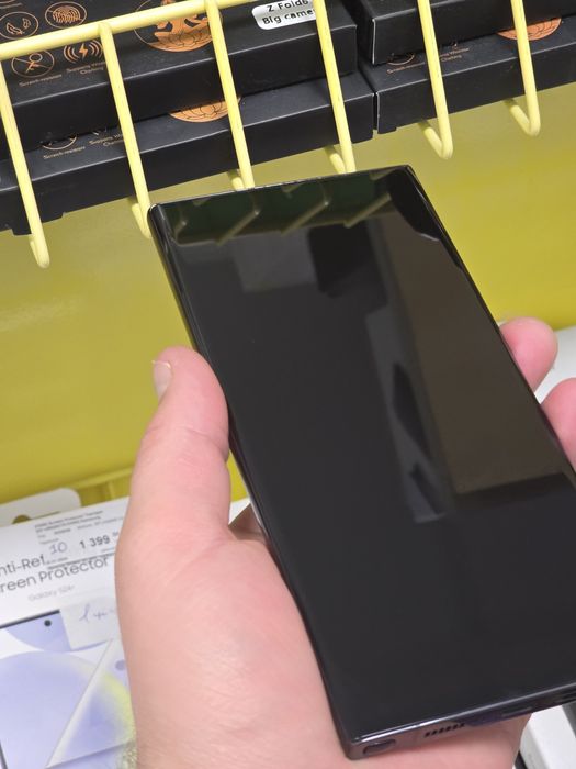 Samsung Galaxy S23 Ultra 256gb На Подарунок