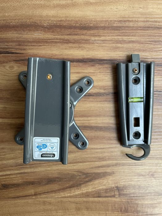 Suporte TV parede VESA azul 100x100mm