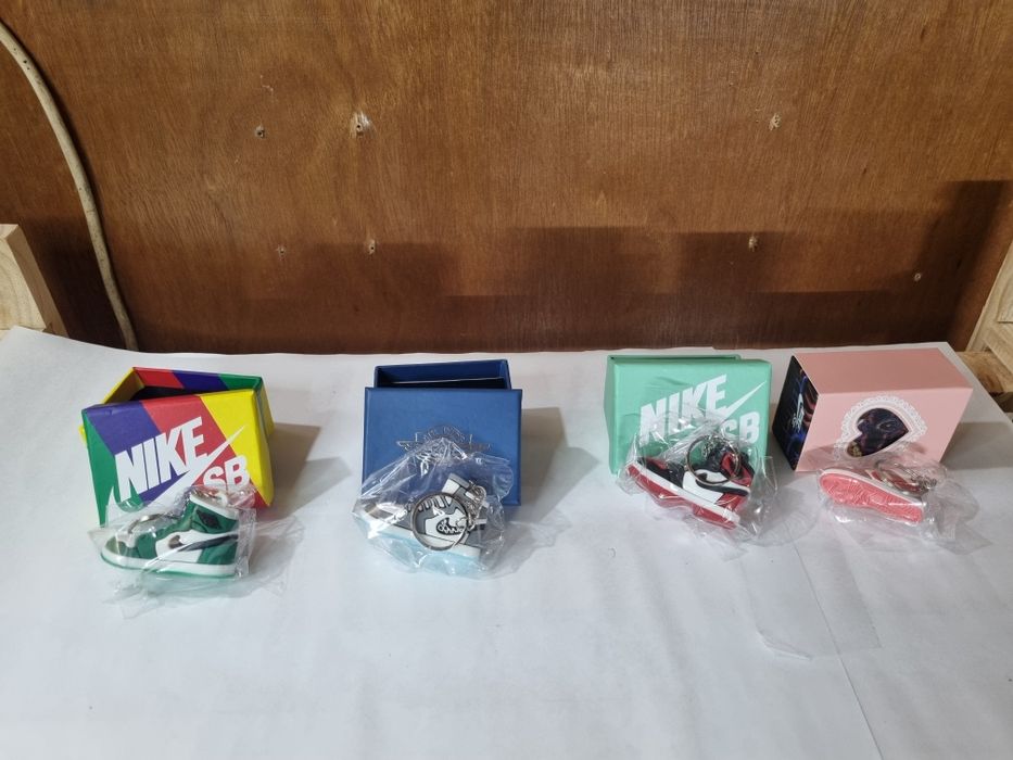 Porta-chaves Mini Sapatilhas Nike c/ Caixa