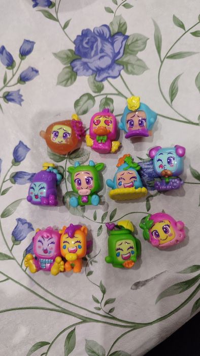 Moji Pops фігурки