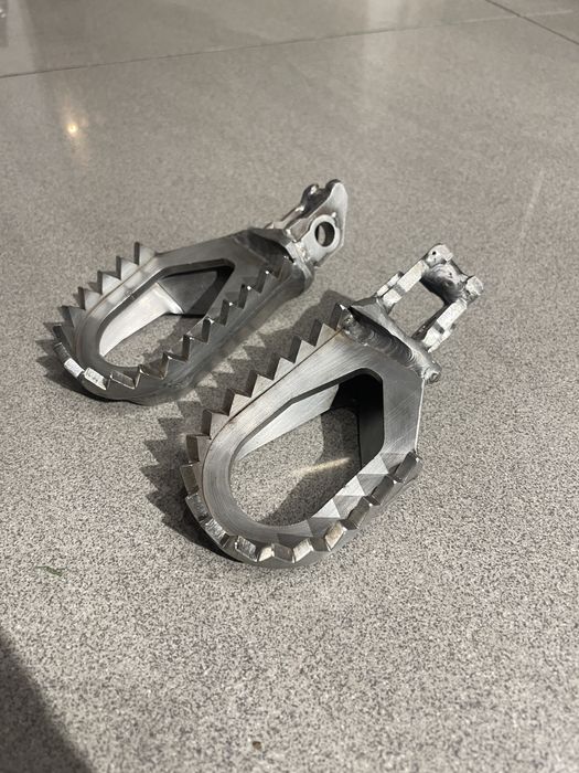 Podnozki do Ktm , Gas Gas, Beta TBI , TPI