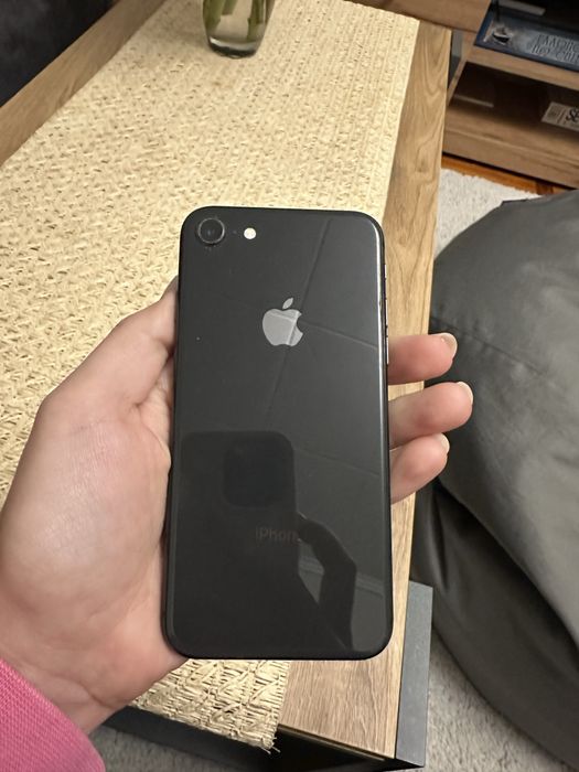 iPhone 8, в хорошому стані, 64 мб