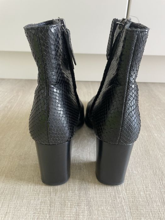 Botins pretos pele Massimo Dutti 37