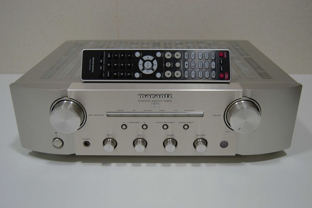 Amplificador integrado Marantz PM8006