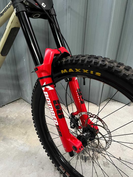 Bicicleta Commencal Furious 2021 – Tamanho M/L