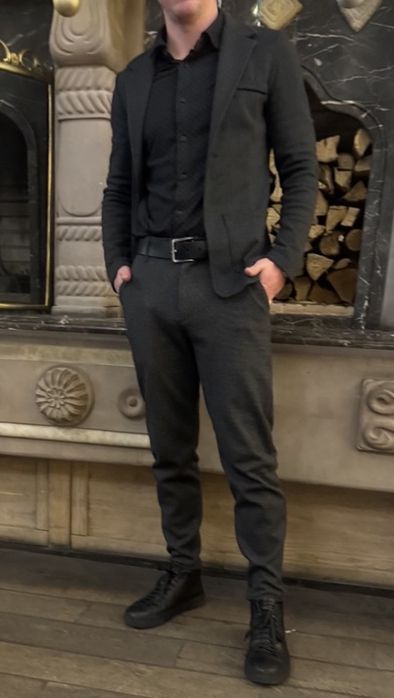 Чоловічий костюм