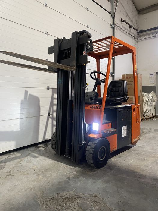 Empilhador eletrico 1300kg