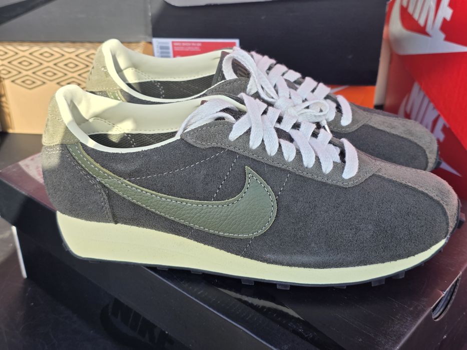 Buty Nike Cargo Khaki roz39(25cm).