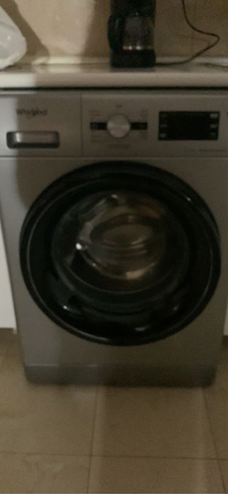 Vendo máquina de lavar com um mês de uso