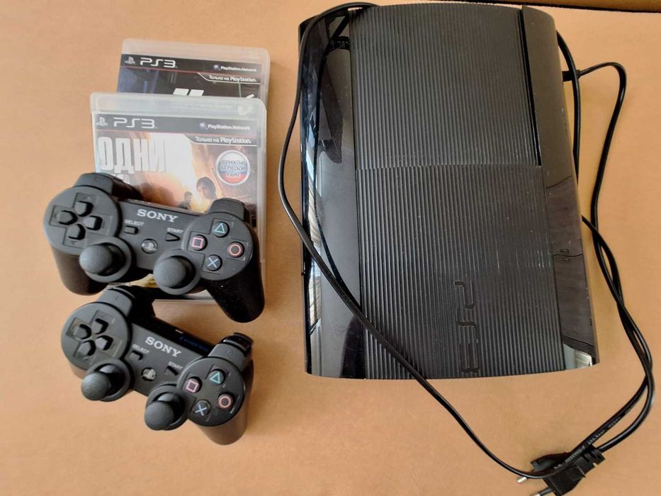 Play Station 3 + 2 джойстіка+ 2 ігри