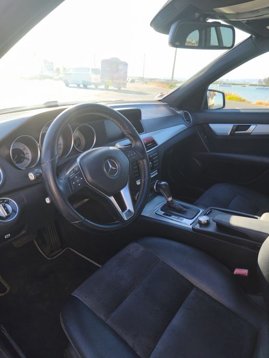 Mercedes C 220 W204 automatica Edition C 11/2013 275000km