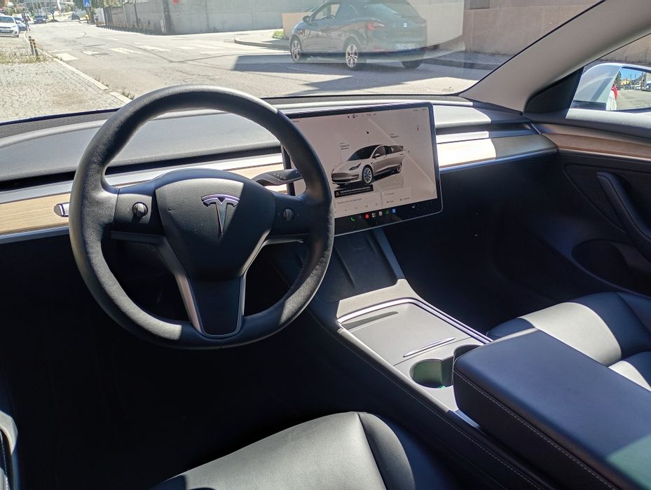 Tesla Model 3 Standard Range Plus RWD