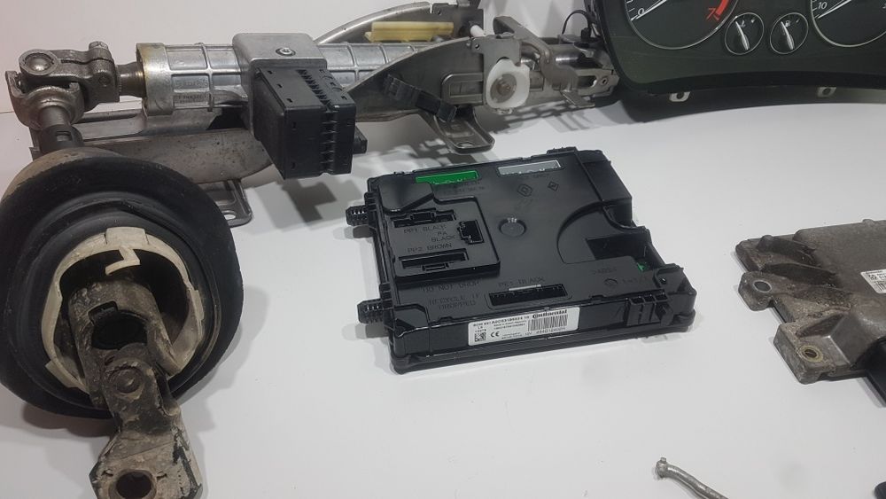 Zestaw Startowy Komplet Renault Laguna III 2.0 16V Benzyna Europa