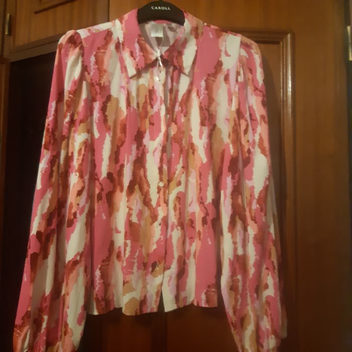 New blouse, Spring/Summer 2024 collection, brand new with tag. Size S.64752056480769120