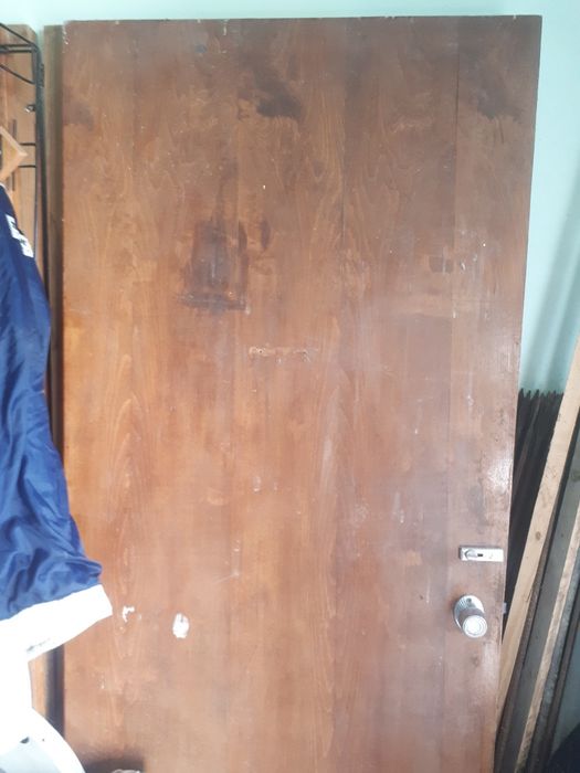 Продам дерев'яні двері, дверні полотна