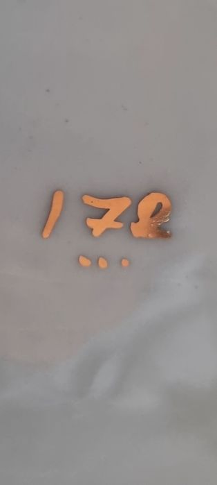 Jarra antiga pintada manualmente