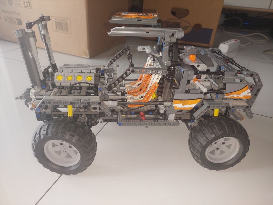 Kocki lego technic 8297 samochód terenowy