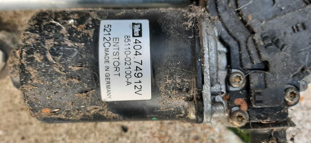 mechanizm wycieraczek silniczek corolla e12